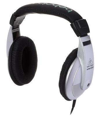 Behringer HPM1000