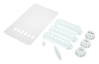 Fender Strat Accessory Kit White