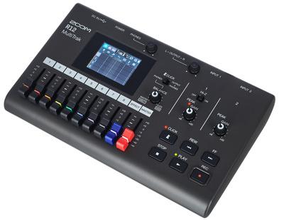Zoom R12