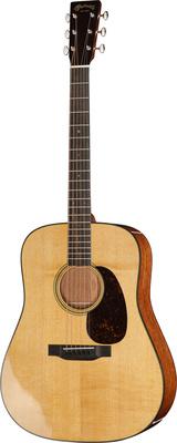 Martin Guitar D18