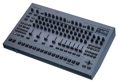 Roland TR-1000