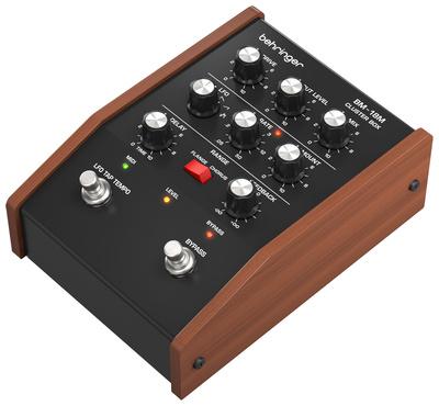 Behringer BM-18M Cluster Box B-Stock