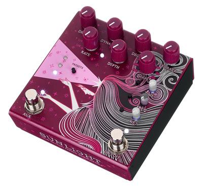 Old Blood Noise Endeavors Sunlight Stereo Reverb Maroon