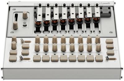 Korg Phase8