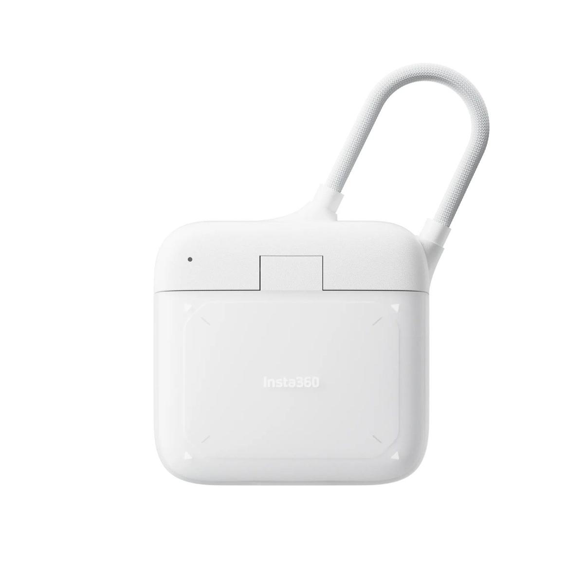 Insta360 2-in-1 Card Reader + Case
